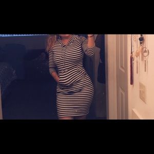 T-Shirt hooded stripped black and white dress